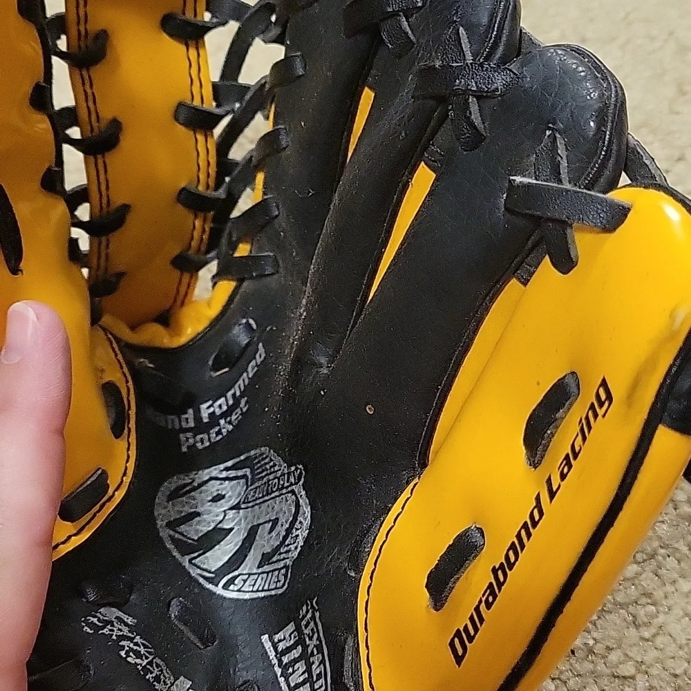 Kids Leather Baseball Glove - Picture 4 of 4